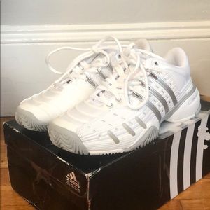 Adidas Tennis Shoes (Barricade V Classic)